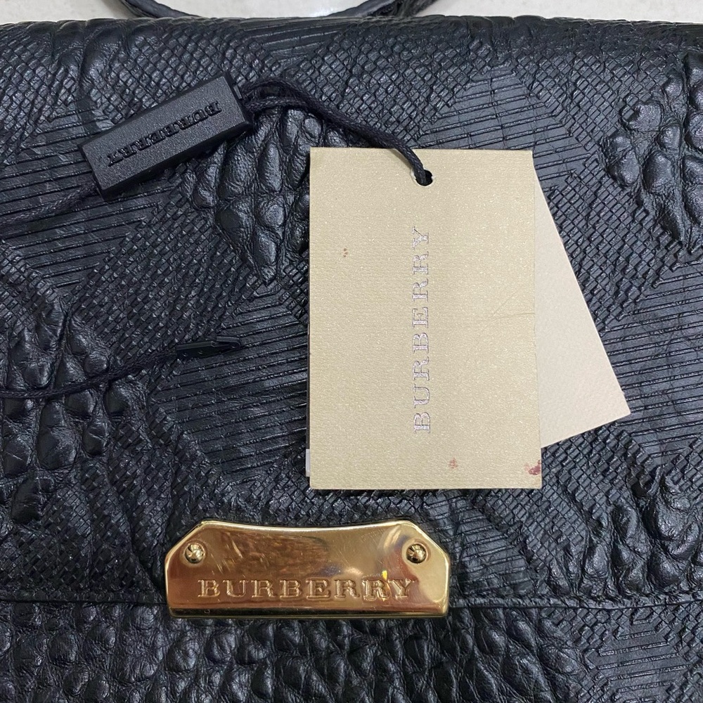 Small Black Burberry Cross Body Purse - Picture 10 of 11